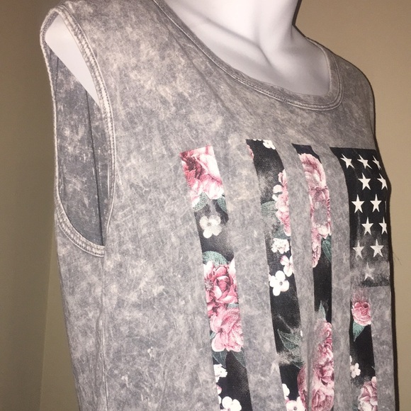 American Flag Top - Picture 4 of 7